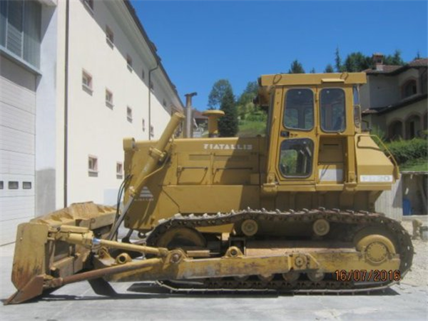 Fiat-Allis FD20 Dozer with 8215 Engine Service Repair Manual