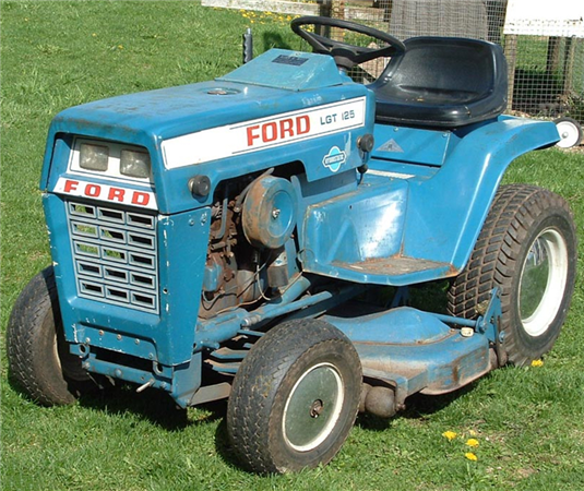 Ford 125, 145 Lawn and Garden Tractors Operator's Manual