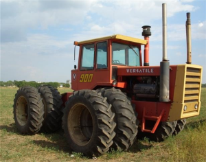 Versatile 900 Series 2 4WD Tractor Operator's Manual