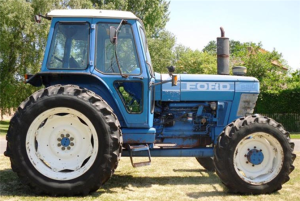 Ford 8210 Tractor Operator's Manual
