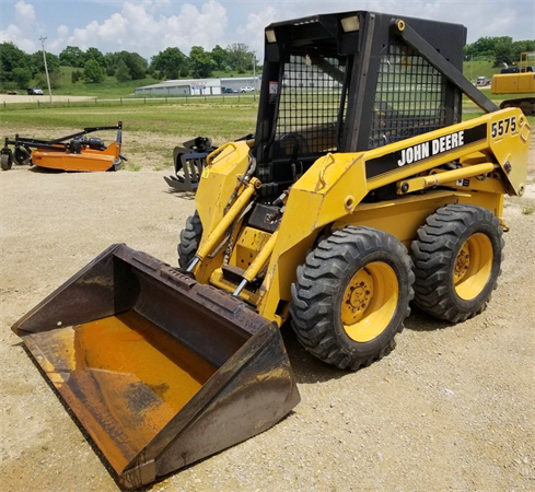 John Deere 4475 & 5575 Skid-Steer Loaders Operator's Manual