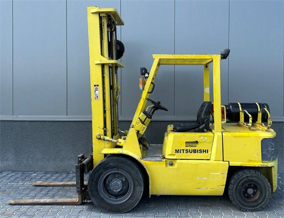 Mitsubishi FG20, FG25, FG30, FG35A Forklift Trucks