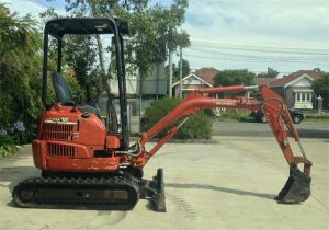 Ditch Witch MX15 Mini Excavator Operation & Maintenance Manual